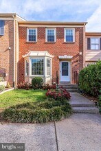 9911 Whitewater Dr in Burke, VA - Building Photo - Building Photo