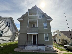 556 Hawley Ave in Bridgeport, CT - Building Photo - Building Photo