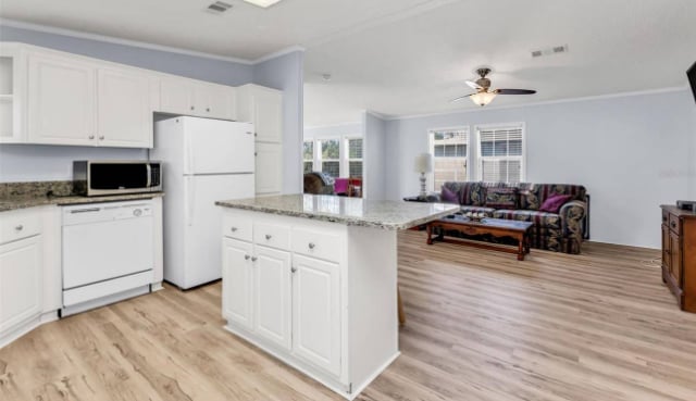 4300 Riverside Dr in Punta Gorda, FL - Foto de edificio - Building Photo