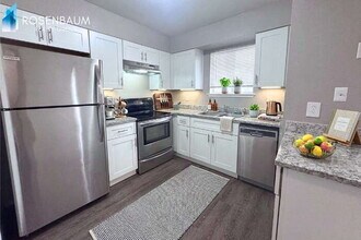 1741 E Pepper Cir, Unit 1 in Mesa, AZ - Foto de edificio - Building Photo