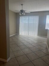 12398 SW 125th Ter in Miami, FL - Foto de edificio - Building Photo