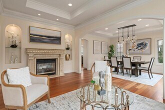 1045 Atkinson Ln in Menlo Park, CA - Building Photo - Building Photo