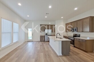 101 Hendrix Rd in Carencro, LA - Building Photo - Building Photo