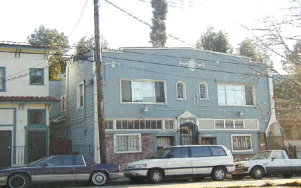 2700-2706 14th Ave in Oakland, CA - Building Photo - Building Photo