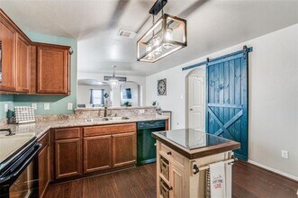 509 Plum Dr in Nevada, TX - Building Photo - Building Photo