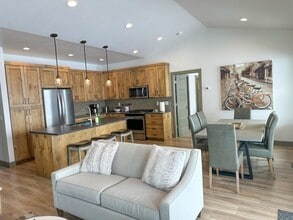 4859 Bailey Ln in Eden, UT - Building Photo - Building Photo