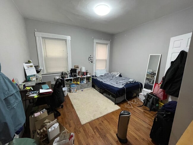 105 Bloomfield St, Unit #1 in Boston, MA - Building Photo - Building Photo