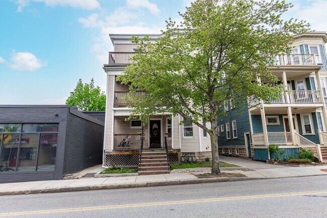 property at 279 Concord Ave