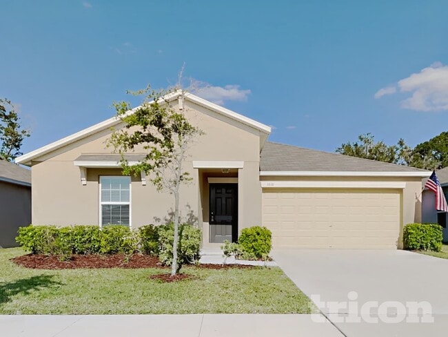 1616 Broad Winged Hawk Dr in Ruskin, FL - Foto de edificio - Building Photo