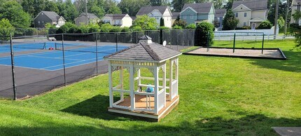1356 Villa Way in Charlottesville, VA - Building Photo - Building Photo