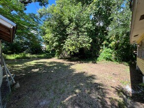 2411 Edison Ave in Ft. Myers, FL - Building Photo - Building Photo