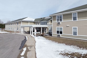 Father Leo O'brien Housing in Schenectady, NY - Foto de edificio - Building Photo