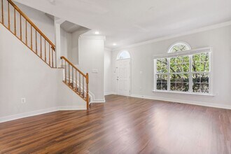 6067 Ticket Way in Woodbridge, VA - Building Photo - Building Photo