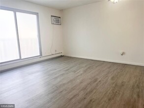 7226 72nd Ln N in Brooklyn Park, MN - Building Photo - Building Photo