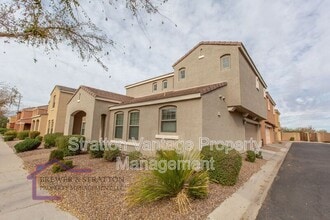 2554 E Megan St in Gilbert, AZ - Building Photo - Building Photo