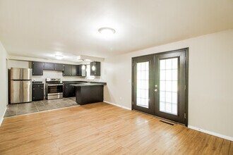 1706 W Loveland Ave in Loveland, OH - Building Photo - Building Photo