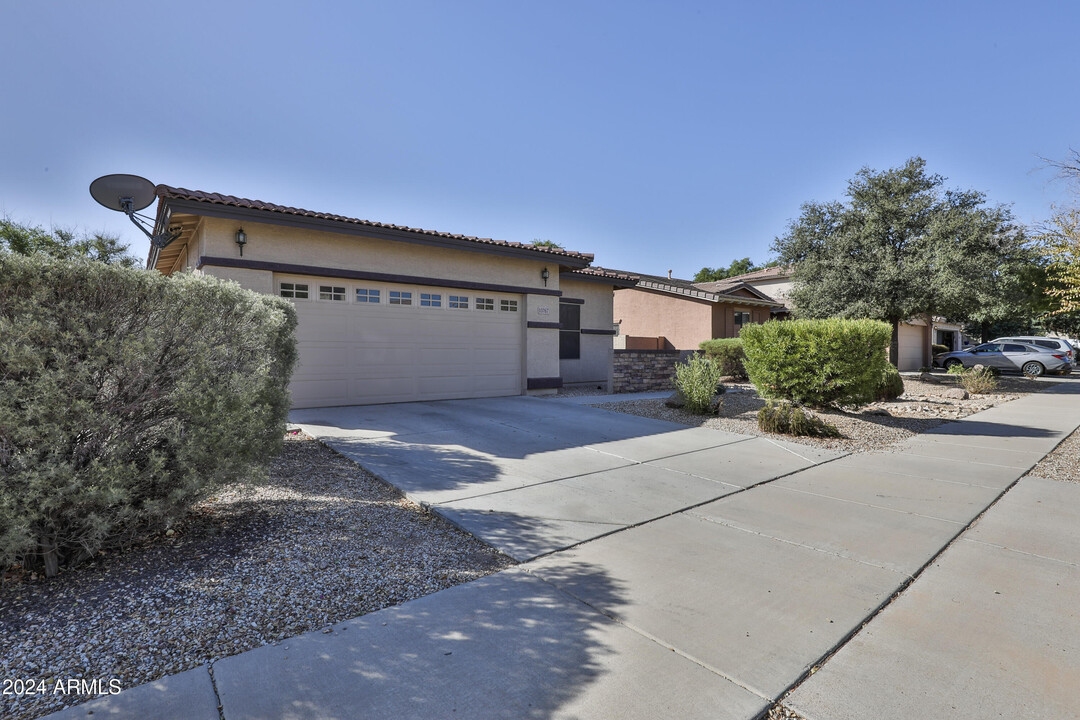 13767 W Ventura St in Surprise, AZ - Building Photo