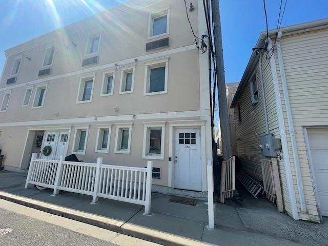 property at 19 Kentucky St