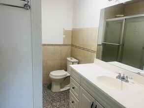 63 Jefferson Blvd in Edison, NJ - Building Photo - Building Photo
