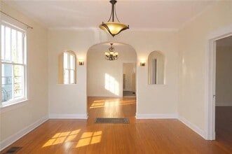 1825 Pine St in New Orleans, LA - Foto de edificio - Building Photo