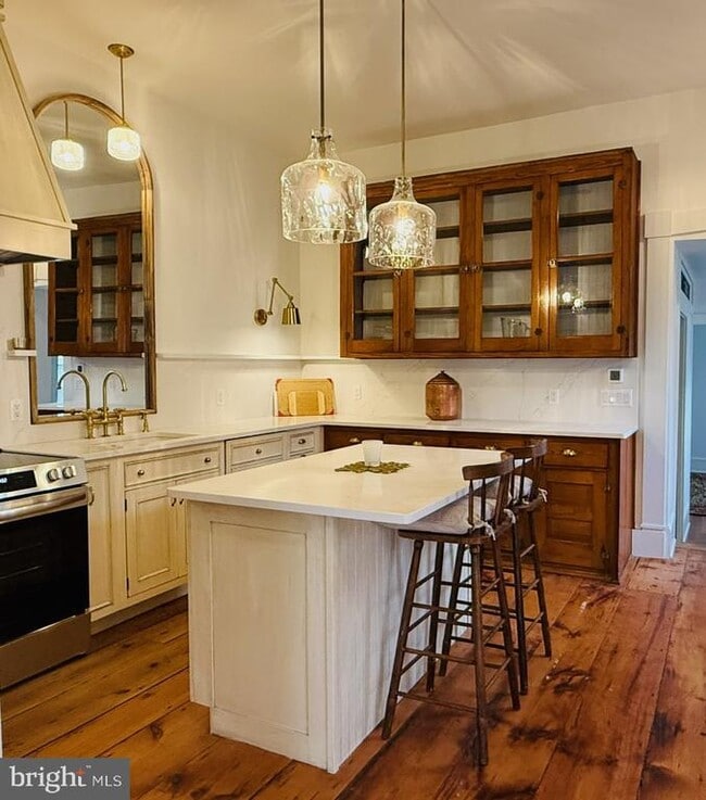 46 York St in Lambertville, NJ - Building Photo - Building Photo