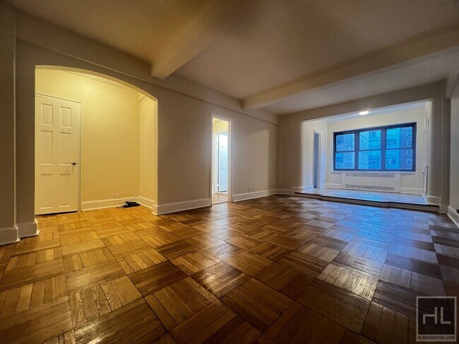 EAST 56 STREET, Unit 9E in New York, NY - Foto de edificio - Building Photo