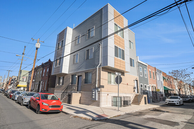 1853 Hoffman St, Unit 2 in Philadelphia, PA - Foto de edificio - Building Photo