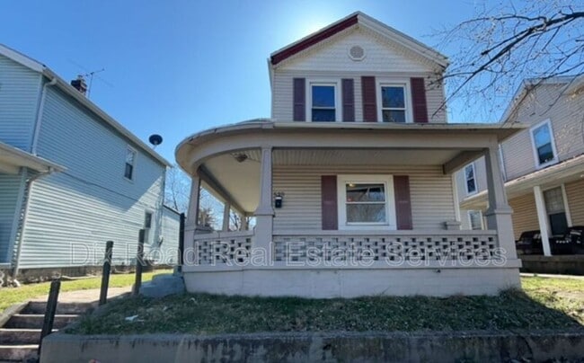 property at 539 Ross Ave