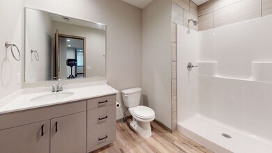 882 20th Ave SE in Minneapolis, MN - Building Photo - Building Photo