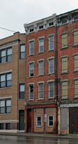 214 W Liberty St Apartamentos