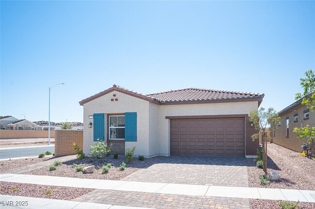 117 Royal Cascade Ave in Henderson, NV - Building Photo - Building Photo