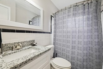 Mirabeau Apartments in Huntsville, AL - Foto de edificio - Building Photo