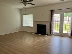 48 Bay Springs Dr in Simpsonville, SC - Building Photo - Building Photo
