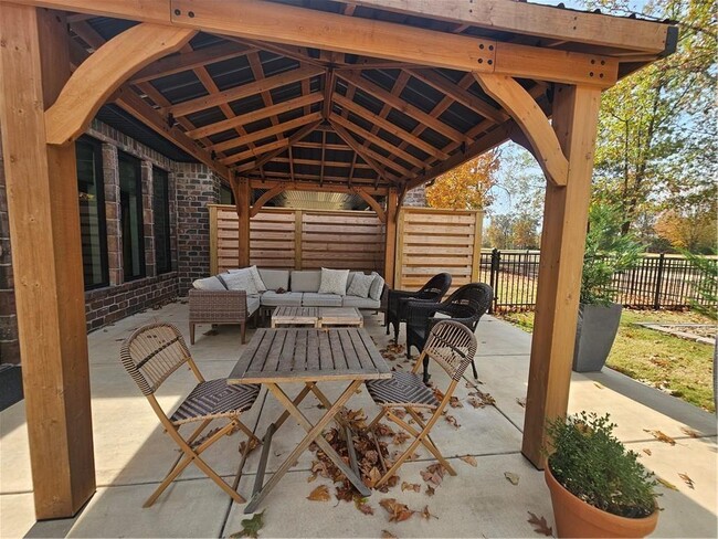 97 Perth Dr in Bella Vista, AR - Building Photo - Building Photo