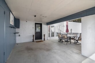 102 Lago Vista Blvd in Casselberry, FL - Building Photo - Building Photo