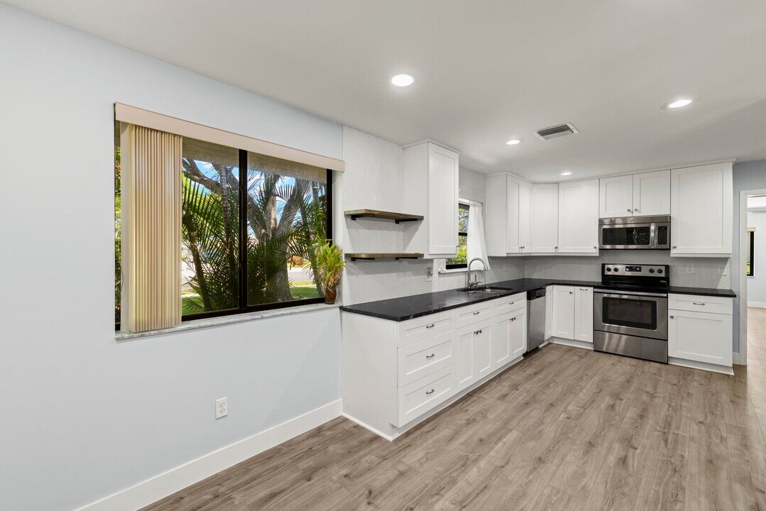 3115 NW 12th St in Delray Beach, FL - Building Photo