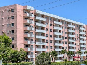3201 NE 14th Street Causeway in Pompano Beach, FL - Building Photo - Building Photo
