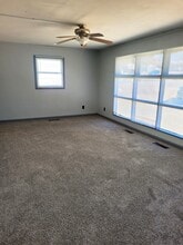 6666 N Decatur St in Omaha, NE - Building Photo - Building Photo