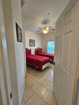 12515 McGregor Blvd, Unit 12515 McGregor Blvd. #205 in Ft. Myers, FL - Building Photo