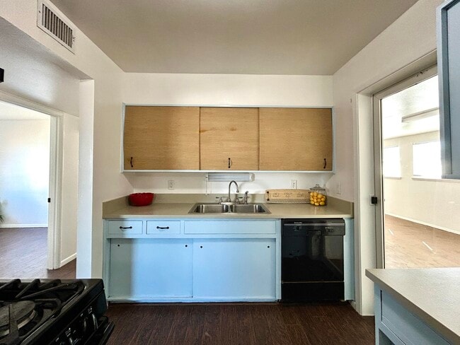 912 W Forest St in Roswell, NM - Building Photo - Building Photo