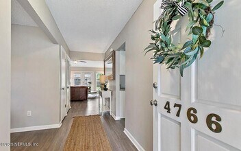 4766 Dovetail Dr in Jacksonville, FL - Building Photo - Building Photo