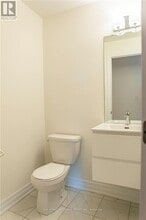 2267 Major MacKenzie Dr W in Vaughan, ON - Building Photo - Building Photo