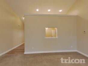 4687 Bayview Dr in Columbus, IN - Building Photo - Building Photo