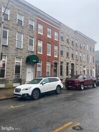 1833 W Lexington St photo'