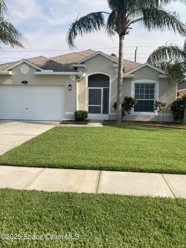 property at 104 Sedgewood Cir
