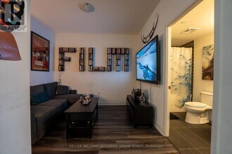 859 The Queensway in Toronto, ON - Building Photo - Building Photo