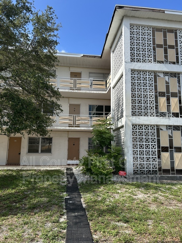 property at 911 Washington Ave SW