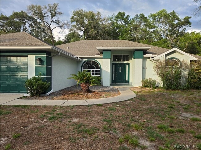 property at 14 Hollyhock Ct