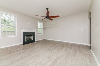 109 W Webber Ln in Clayton, NC - Building Photo - Building Photo