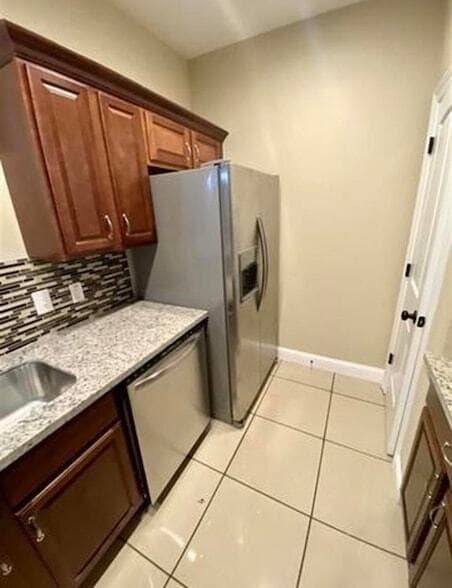 6234 Willis St in Groves, TX - Foto de edificio - Building Photo